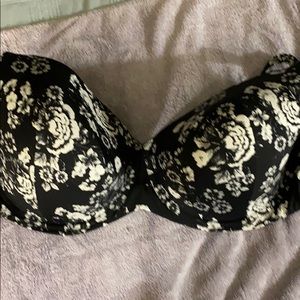 Cacique BNWOT size 44H